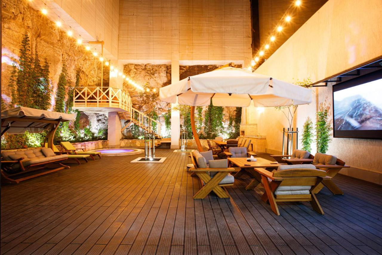 Ibiza Hotel&Spa エレバン エクステリア 写真