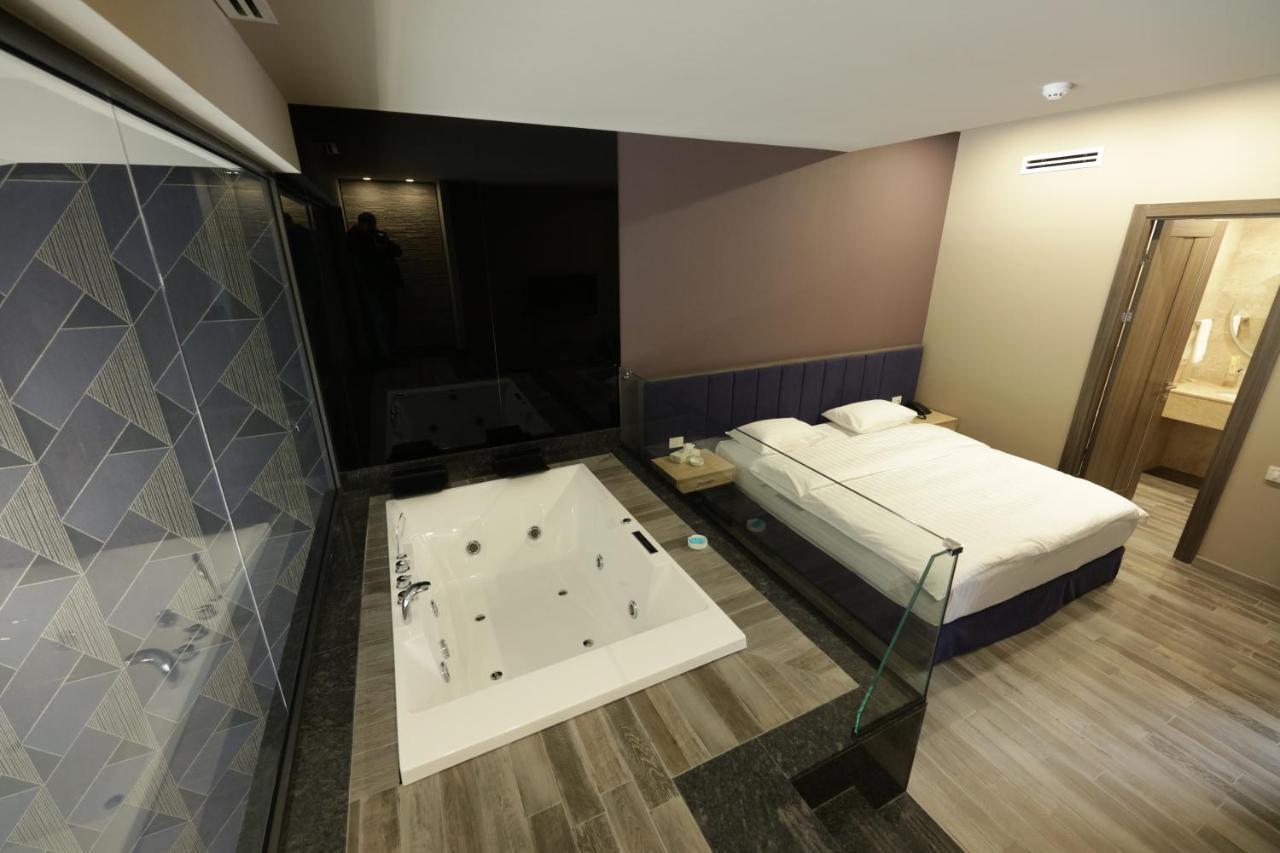 Ibiza Hotel&Spa エレバン エクステリア 写真
